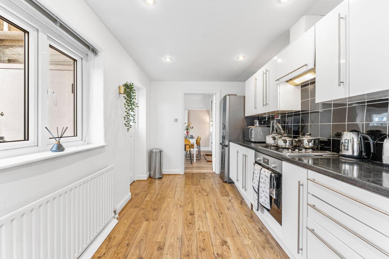 Stunning 4-Bed - Garden - Sleeps 14 Villa Bristol Exterior photo