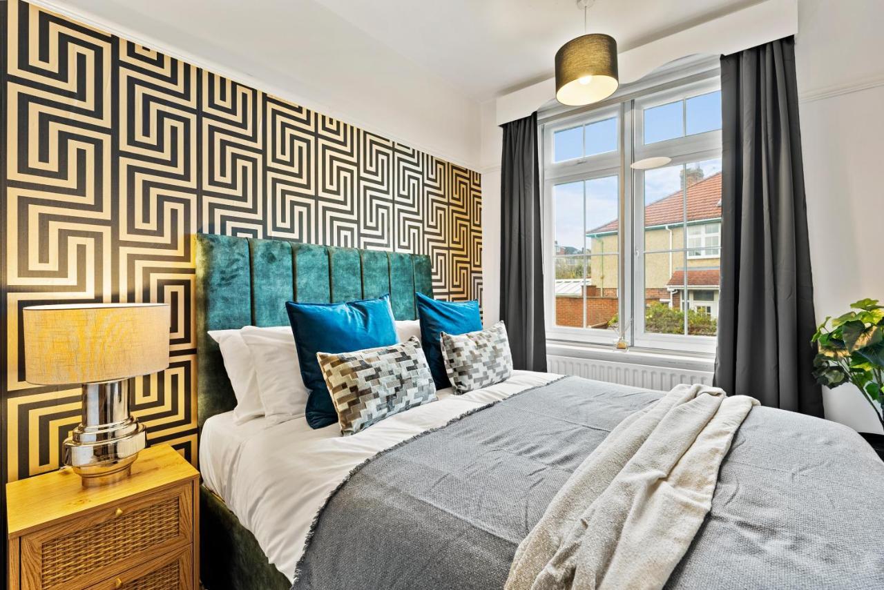 Stunning 4-Bed - Garden - Sleeps 14 Villa Bristol Exterior photo
